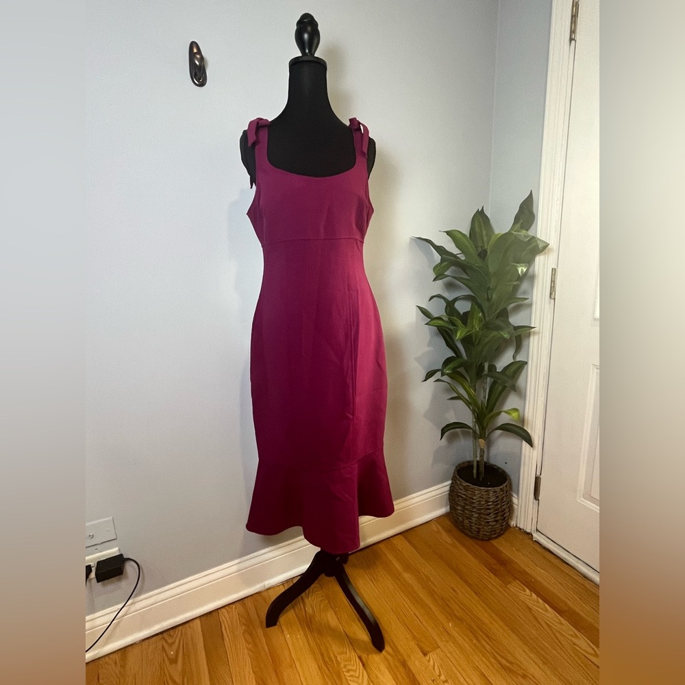 Likely Elegant Magenta Sleeveless Dress Size 8